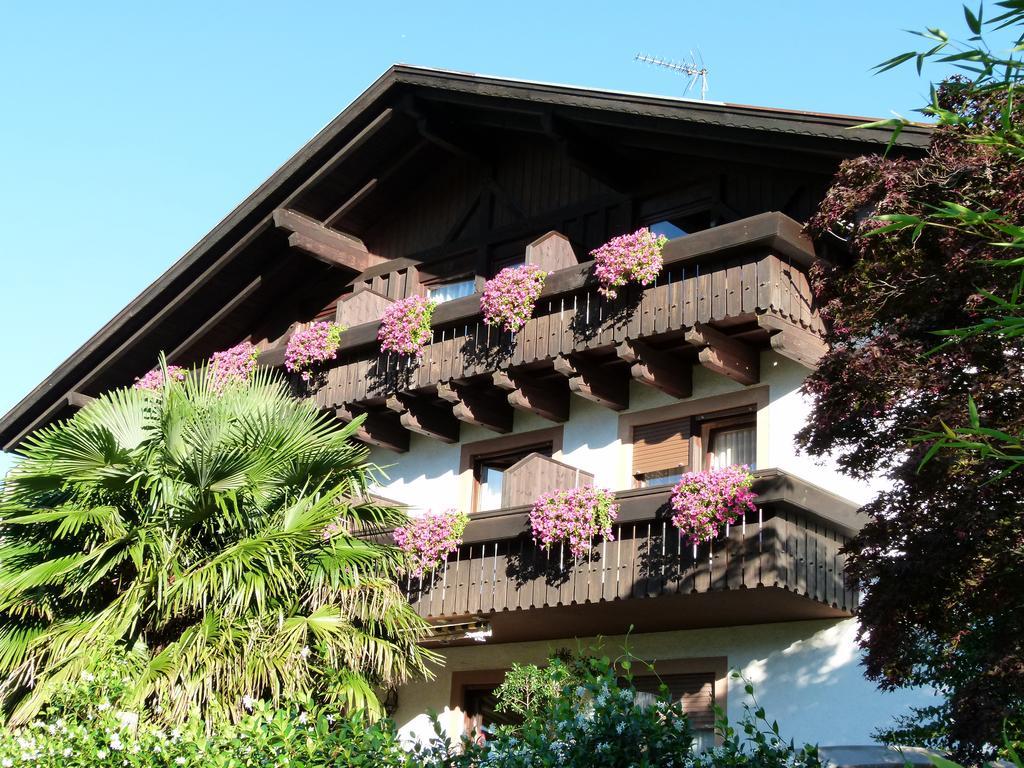 Pension Hauenstein Algund Exterior foto